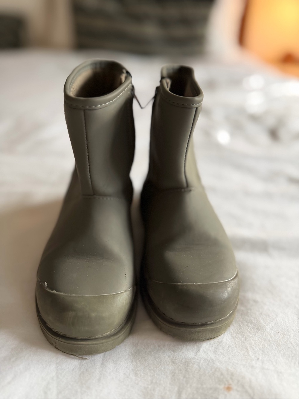 Zara kids Olive Green Waterproof Slip-On Boots, size 10C